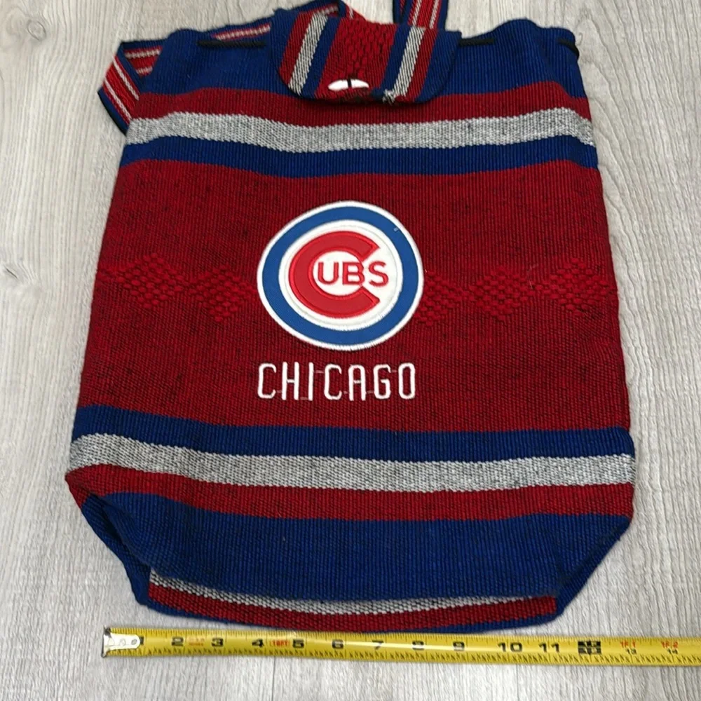 Colorful Striped Tote Bag with Chicago Cubs Design. B3